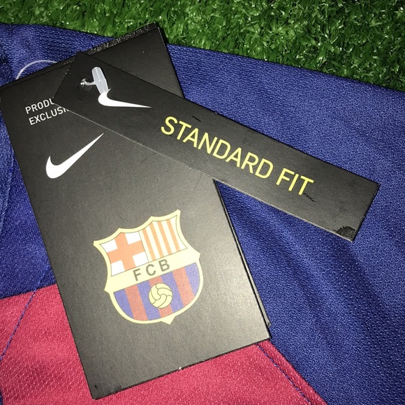 Nike FC Barcelona 2019-2020 Men’s Home Soccer Jersey🆕 - Picture 8 of 15